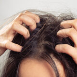 「頭皮が硬い」血行不良の原因は日常に多数あります。