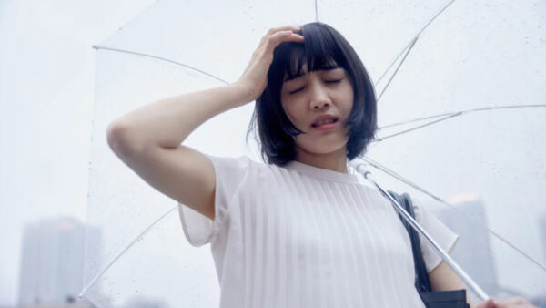 梅雨の薄毛対策のポイントを3つご紹介します。
