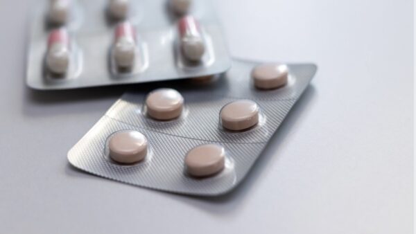 薄毛ケアにはミノキシジルが一番有効⁈知っておきたい特徴と注意点